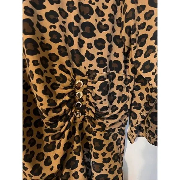 Carmen Marc Valvo 1X Leopard Print 3/4 Sleee Top Brown Tan Ruched Elevated Basic - Picture 6 of 11